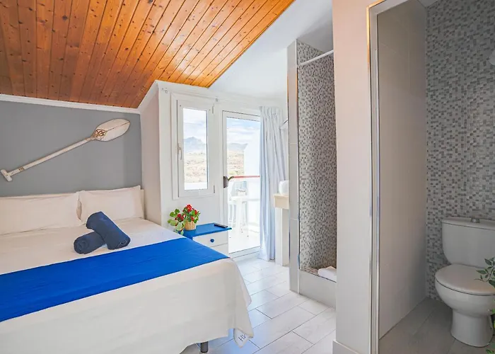 Neon Tenerife Pensionat Guaza