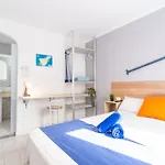 Πανσιόν Neon Tenerife Guaza